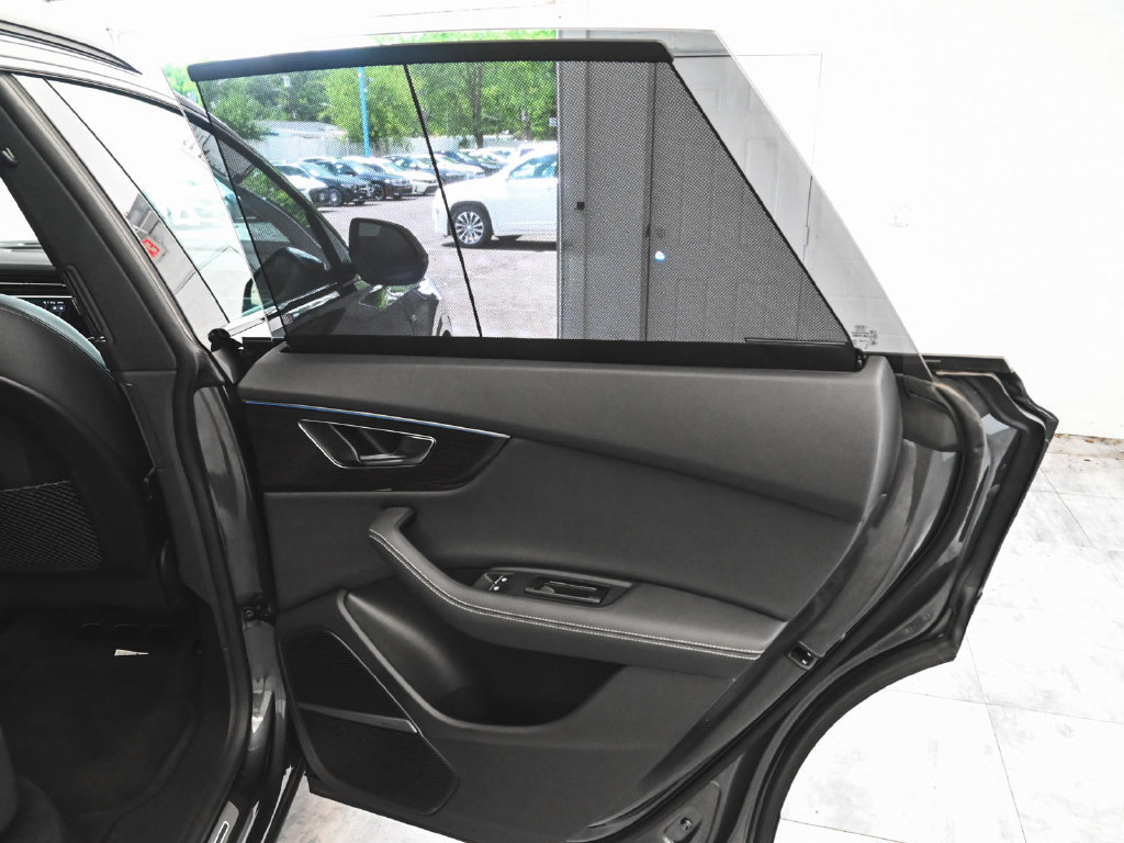 Used 2025 Audi Q8 Premium Plus w/ Premium Plus Package AWD/4WD image 15
