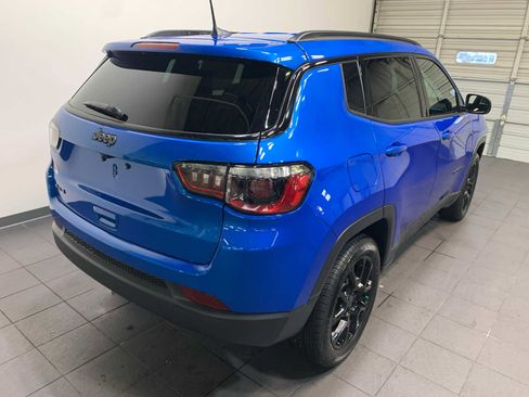 New 2026 Jeep Compass Latitude image 3