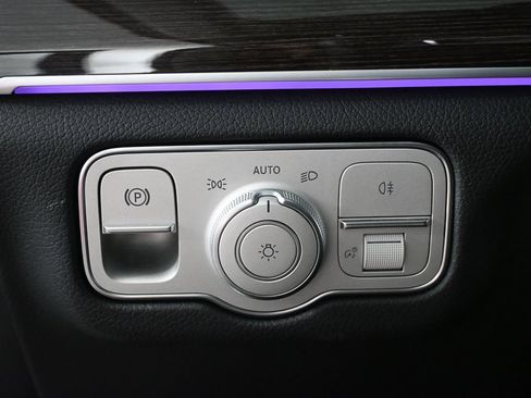 Certified 2024 Mercedes-Benz GLE 350 4MATIC image 9