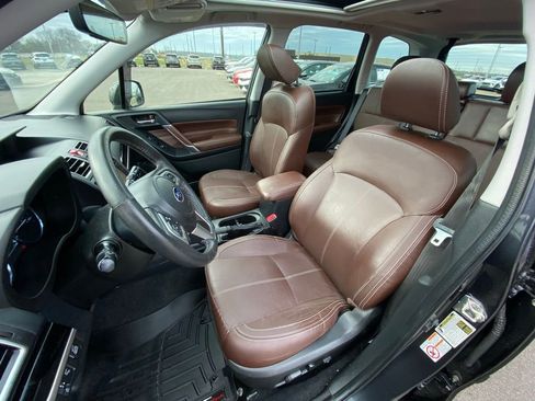 Used 2018 Subaru Forester 2.5i Touring AWD/4WD image 25