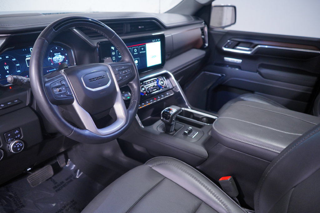 Used 2024 GMC Sierra 1500 Denali w/ Technology Package AWD/4WD image 6