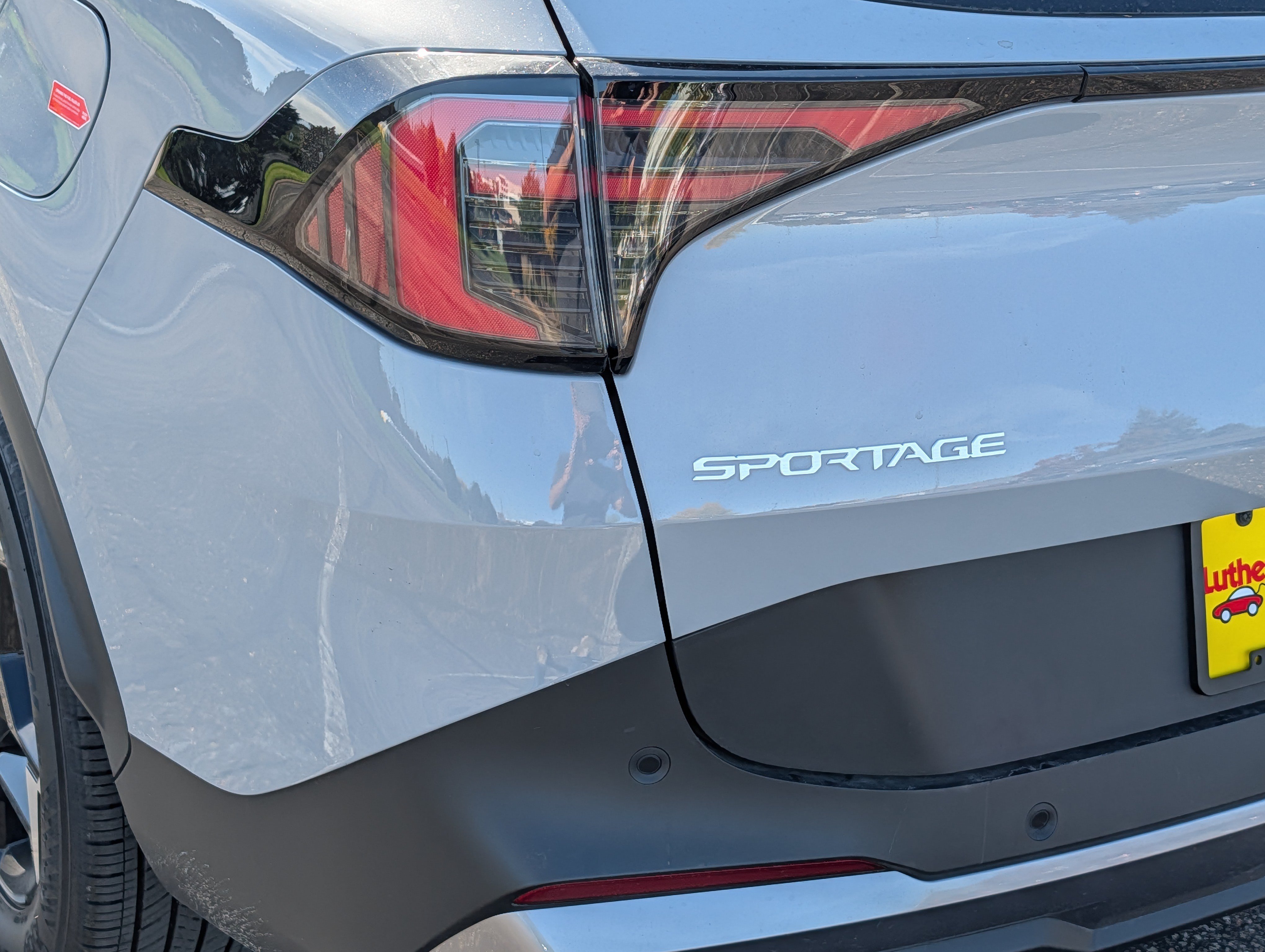 Certified 2026 Kia Sportage EX FWD image 17