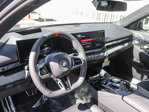 New 2026 BMW i5 M60 AWD/4WD image 17