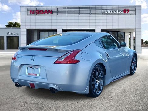 Used 2016 Nissan 370Z w/ Sport Package image 6