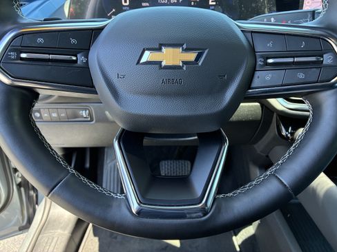 Used 2026 Chevrolet Equinox EV LT AWD/4WD image 27