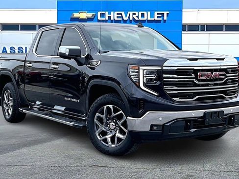 Used 2024 GMC Sierra 1500 SLT w/ SLT Premium Plus Package image 1