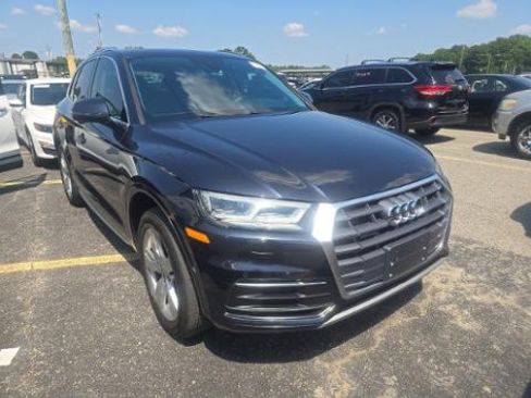 Used 2018 Audi Q5 2.0T Premium Plus w/ Premium Plus Package AWD/4WD image 2