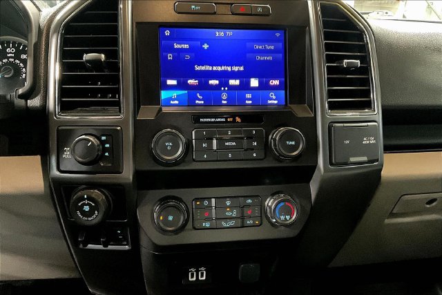 Used 2020 Ford F150 XLT w/ Equipment Group 302A Luxury AWD/4WD image 15