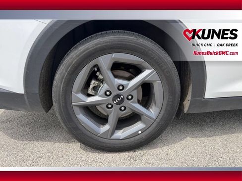 Used 2025 Kia K4 FWD image 6