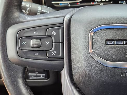 Used 2023 GMC Yukon Denali Ultimate AWD/4WD image 25