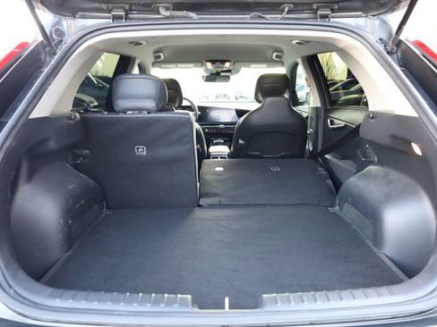 Used 2023 Kia Niro EX image 27