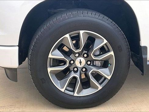 Used 2023 Chevrolet Silverado 1500 RST image 9