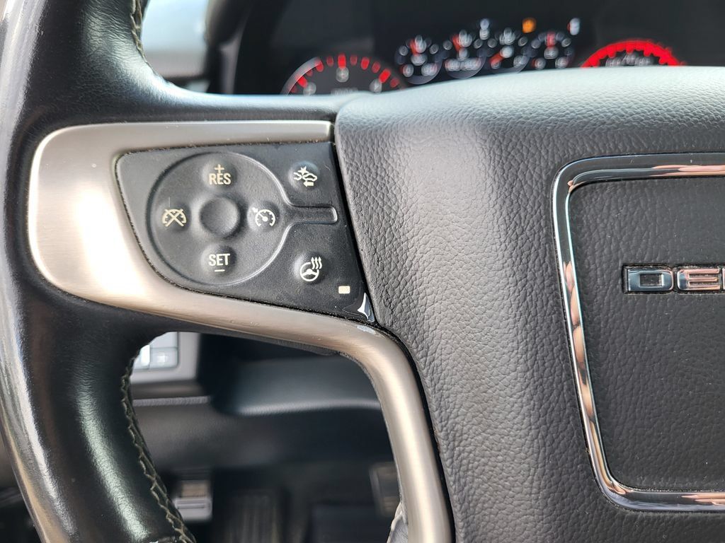 Used 2015 GMC Yukon Denali w/ Premium Package AWD/4WD image 32