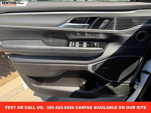 Used 2025 Jeep Wagoneer L Series III image 21