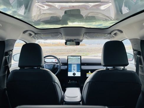 New 2025 Ford Mustang Mach-E Premium image 22