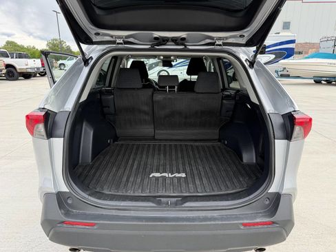 Used 2025 Toyota RAV4 LE AWD/4WD image 27