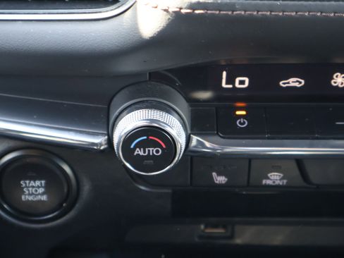 Used 2019 MAZDA MAZDA3 w/Preferred Pkg image 27