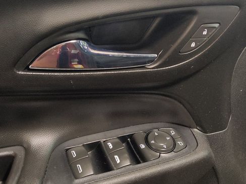 Used 2020 Chevrolet Equinox LT AWD/4WD image 27
