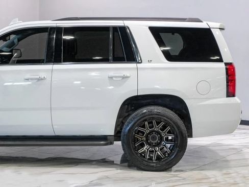 Used 2016 Chevrolet Tahoe LT w/ Luxury Package AWD/4WD image 17