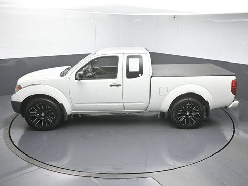 Used 2018 Nissan Frontier S RWD image 39