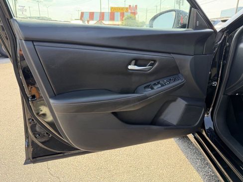 Used 2024 Nissan Sentra SV FWD image 12