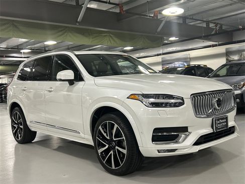 Certified 2024 Volvo XC90 B6 Plus w/ Protection Package Premier image 1