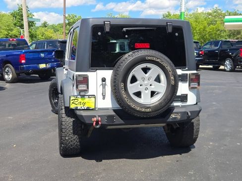 Used 2018 Jeep Wrangler Unlimited Sport S AWD/4WD image 17