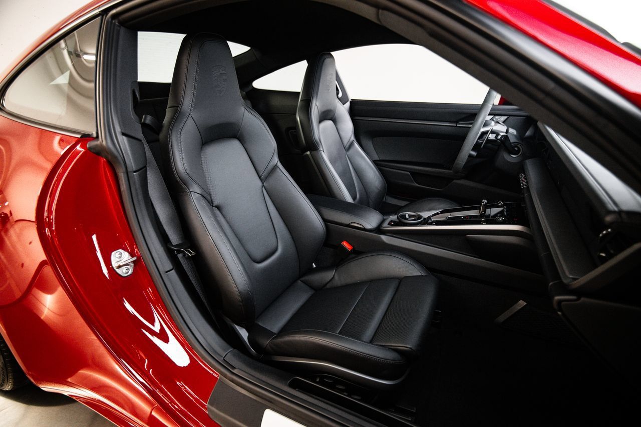 Certified 2025 Porsche 911 Carrera S RWD image 29