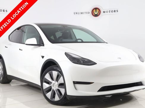 Used 2021 Tesla Model Y Long Range image 1