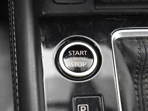 Used 2024 Nissan Kicks SV image 28