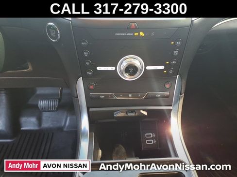 Used 2020 Ford Edge Titanium AWD/4WD image 27