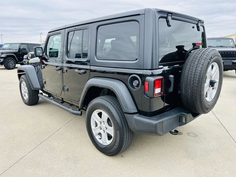 Used 2022 Jeep Wrangler Unlimited Sport AWD/4WD image 31