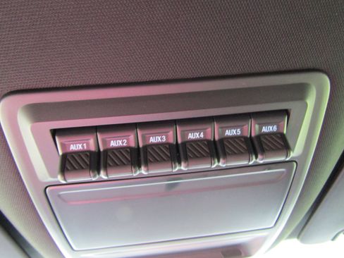 New 2025 Ford Ranger Raptor image 34