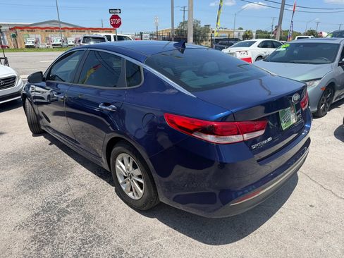 Used 2017 Kia Optima LX w/ Driver Convenience Package FWD image 6