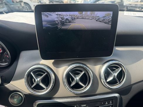 Used 2018 Mercedes-Benz CLA 250 image 18