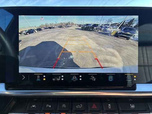 Used 2023 Chevrolet Silverado 1500 High Country image 21