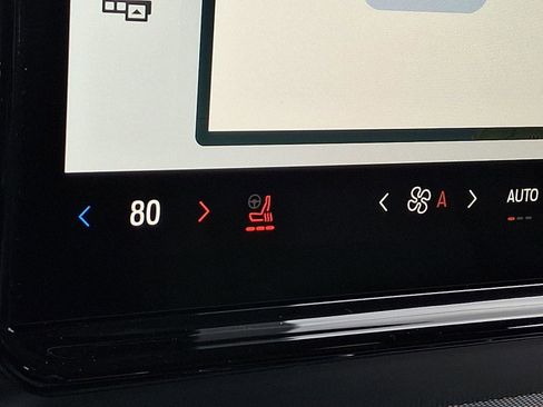 New 2026 Ford Expedition Active image 17