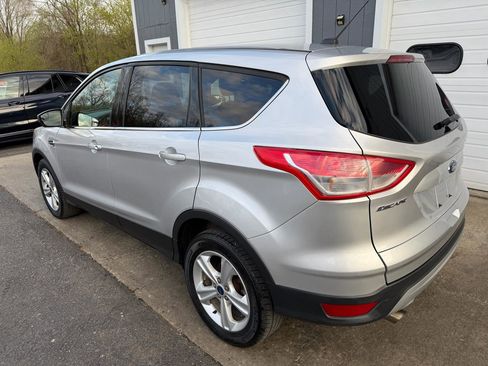 Used 2015 Ford Escape SE image 5