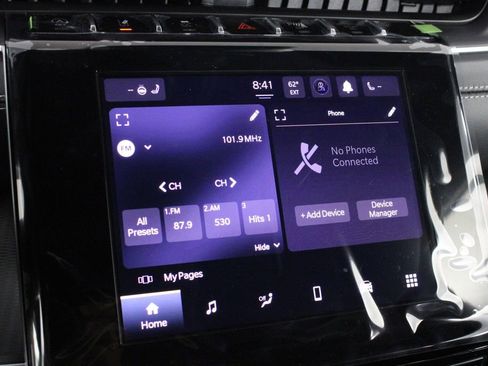 New 2025 Jeep Grand Cherokee Altitude image 34