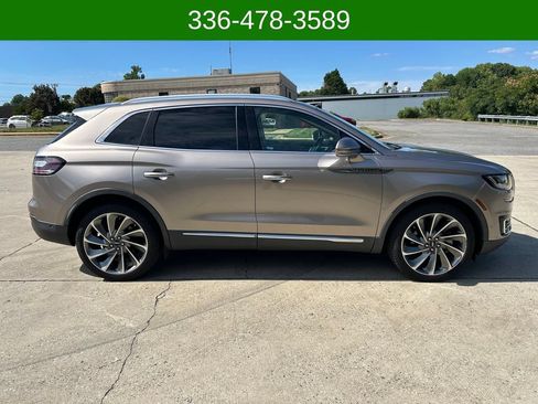 Used 2019 Lincoln Nautilus Reserve w/ Ultimate Package AWD/4WD image 6