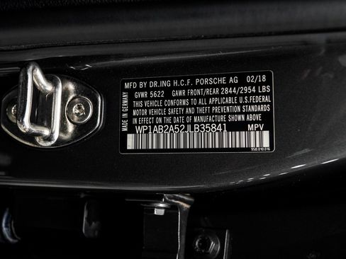 Used 2018 Porsche Macan S image 41