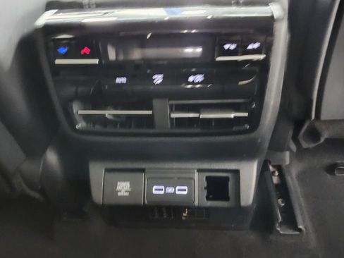 Used 2023 Acura MDX SH-AWD w/ Technology Package image 15