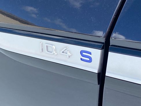 Certified 2023 Volkswagen ID.4 S RWD image 4