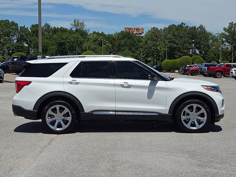 Used 2020 Ford Explorer Platinum w/ Premium Technology Package AWD/4WD image 6
