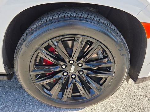 Used 2022 Cadillac Escalade Sport Platinum image 9