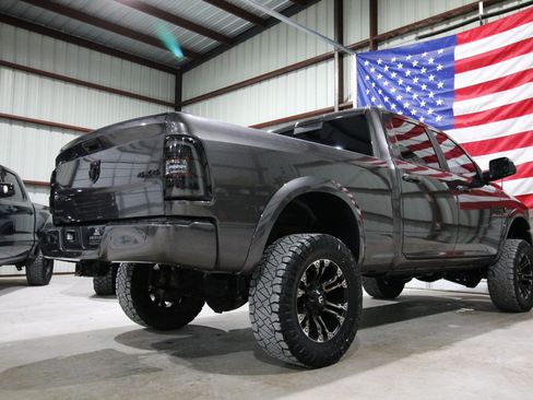 Used 2016 RAM 2500 Laramie w/ Sport Appearance Group AWD/4WD image 12