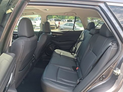 Used 2020 Subaru Outback Limited w/ Popular Package #2 AWD/4WD image 10