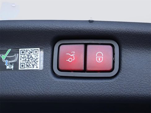 New 2025 Mercedes-Benz C 43 AMG 4MATIC Sedan image 19