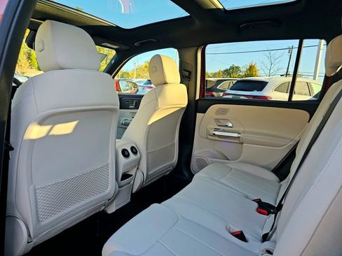 New 2026 Mercedes-Benz GLB 250 4MATIC image 23