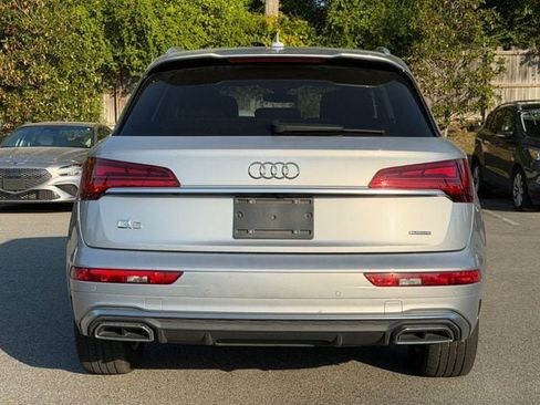 Used 2022 Audi Q5 2.0T Premium w/ Convenience Package AWD/4WD image 4